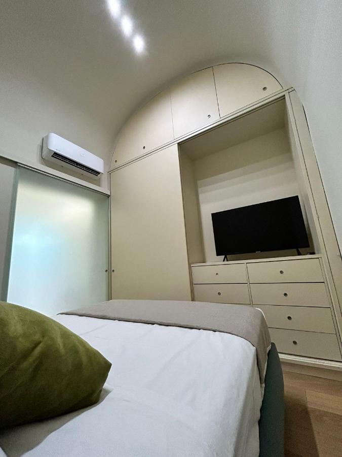 Martiri Boutique Apartment Неаполь Экстерьер фото